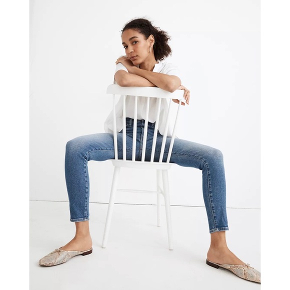 Madewell 10" High-Rise Skinny Crop Jeans - Picture 4 of 10